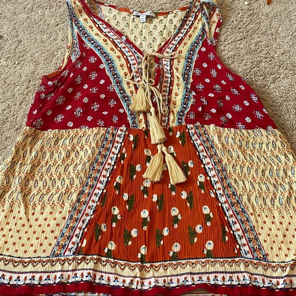 Patrons of Peace Blouse - Picture 7 of 7